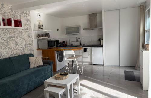 Rez de Jardin Terrasse Literie Haut de gamme Proche Gare et Hyper Centre - Foto 8