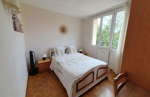 Médipôle T2 avec un garage gratuit sur place, 16min à centre ville Lyon en métro A - Foto 9