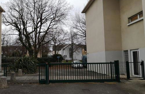 Joli studio - Parking Privé - WIFI Très Haut Débit - Au calme - Foto 21