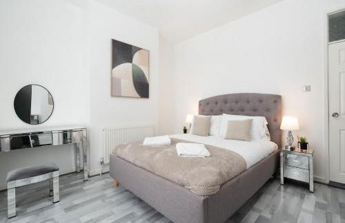 Newly Renovated 4BR House with lots of amenities - Foto 5