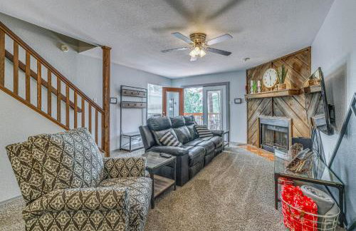 Hike, Golf & Explore: Ruidoso Retreat w/ Deck! - Foto 1