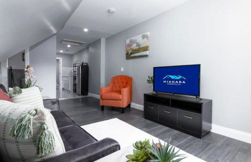 Cozy Micro apartment, Minutes from Falls - Foto 12