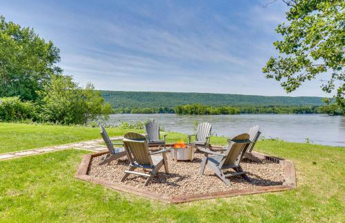 Steps to Susquehanna River Hot Tub Hideaway! - Foto 1