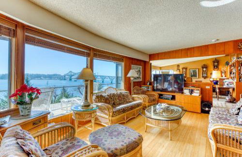 The Bridge and Balcony - Photo 5