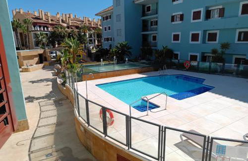 Charming 3 Bedroom Apartment in Puerto Sotogrande - Foto 41
