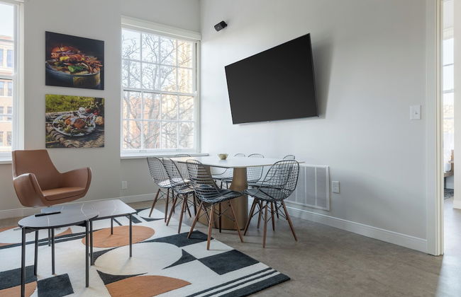 Unique Historic Experience Conveniently Located in the Heart of Cincinnati - Foto 77