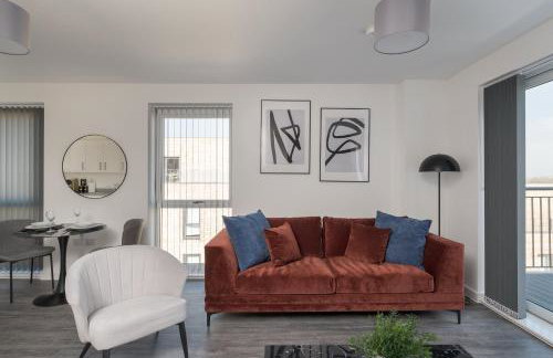 Lovely Home Near Canal, Park, & Central MK - Foto 2