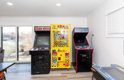 New Group Space - Sleeps 20! Near Sports Center - Photo 21