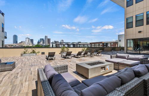 New suite with full Kitchen and Livingroom Dallas - Photo 45