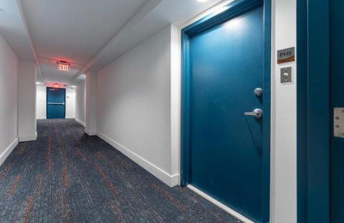 Lux 2BR City-View Retreat in Hollywood, 2nd Floor - Foto 35