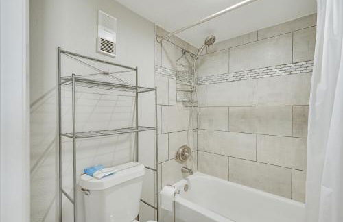 Gulf-View Balcony and Pool Access Hudson Retreat - Foto 12