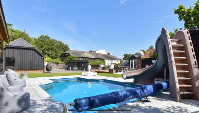 Luxurious oasis relax 32c pool, jacuzzi games bar - Foto 4