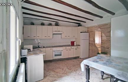 Casa rural L´Amparo -3 espigas- Categoría superior-15 personas - Photo 20