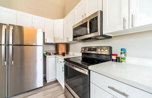 Cozy Micro Suite Unit 12 Sleeps 2 Minutes to Downtown - Foto 11