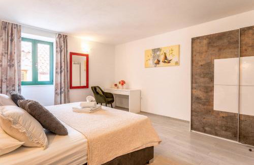 Apartments Ante 2 Hvar center, pool - Photo 41