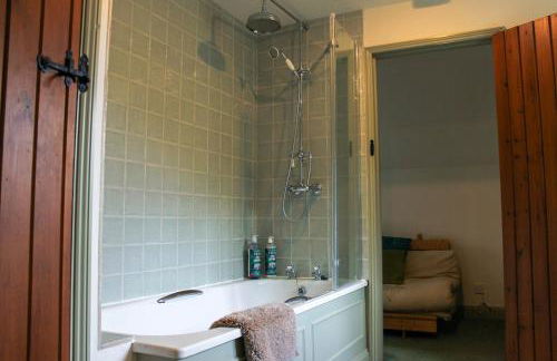 Charming Cotswold stone cottage in the Oxfordshire countryside - Foto 9