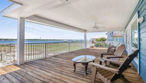 Lagoon Time Beach Home- Elevator and beach access - Foto 1