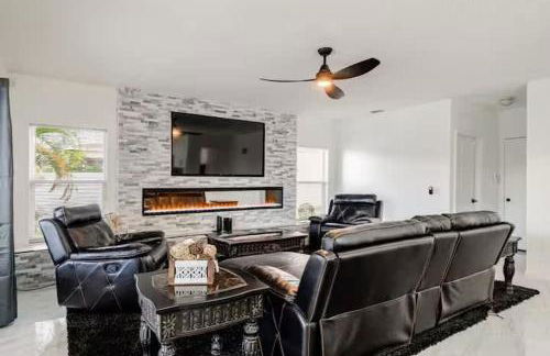 Elegant 4BR Luxury Home - Private Pool Disney - Foto 68