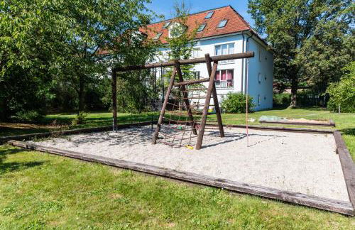 D52 - DAS BUSINESSAPARTMENT --- 2 Minuten vom Flughafen entfernt - Foto 18