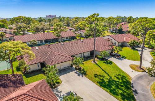 Tranquil Sarasota Retreat Near Beaches, Pool & Nature Escape - Timberwood Villa #183 - Roelens - Foto 35