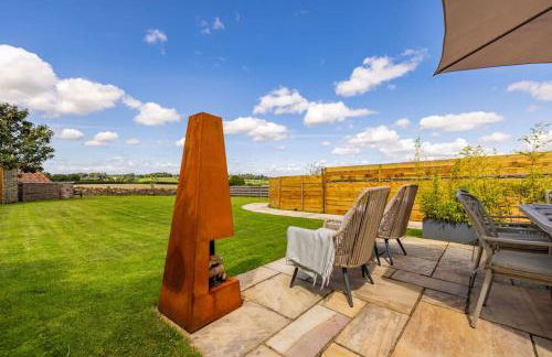 Luxurious Complex: 2 barns together edge of Frome - Photo 48