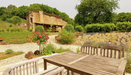 Very nice cottage with studio on a domain with heated pool - Foto 5