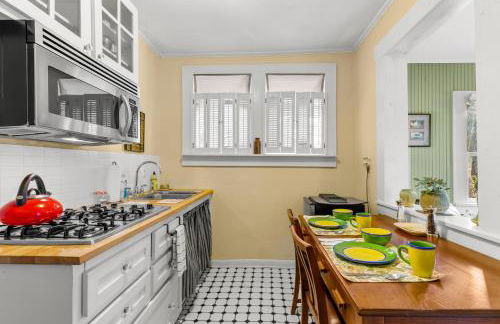 Charming 1923 Cottage at Erehwon Retreat - Foto 9