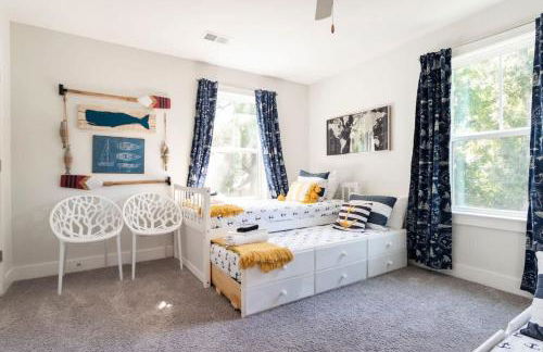 Pleasant Place Villa -Newly Built with Pool Close to downtown&beach - Photo 12