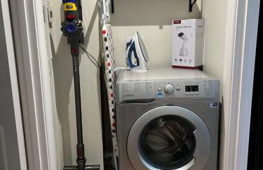 Luxury Refurbished 2 Bedroom Regency Apartment - Photo 6