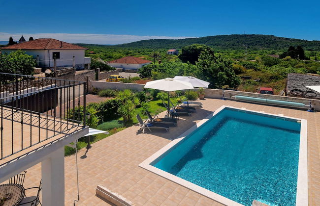 Modern Villa in Grohote With Pool - Foto 14