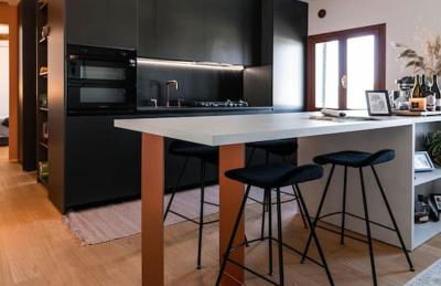 1-bedroom design apartment with panoramic view - Photo 1