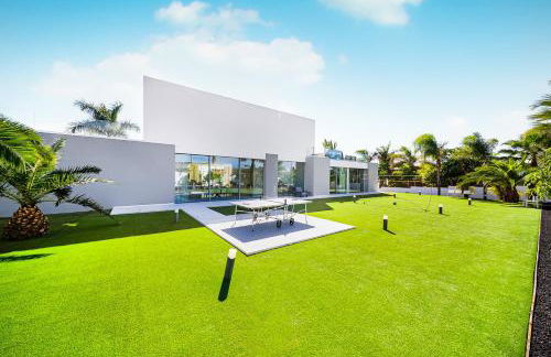 Luxury Villa with Heated Pool & Jacuzzi Near Costa Adeje Golf - Photo 14