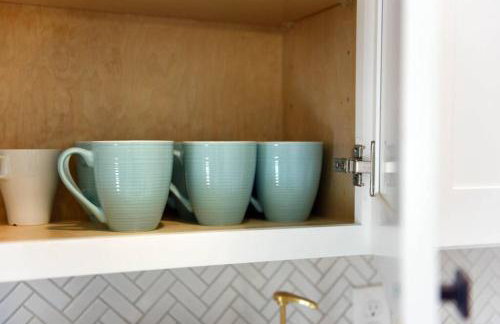 HostWise Stays - The Carnegie - Sauna, 1 Block from Butler St, Family Friendly - Foto 41