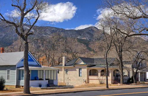 Historic Home w/Pikes Peak Views - Foto 1