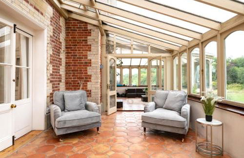 Downwood Vineyard Manor House in Idyllic Countryside - Photo 68