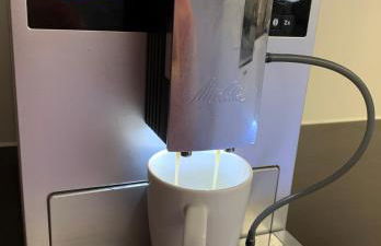 Ganzes Haus nahe Messe und nur 15 Min Zentrum-Hannover - including parking - WLAN - komplett ausgestattet - 3 Schlafräume - Whole Guest House near Fair - and only 15 Min Centre of Hannover - 3 bed rooms - highWLAN - with working places - garden - Foto 3