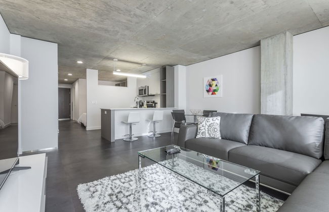 Domicile Suites at Cove - Photo 55