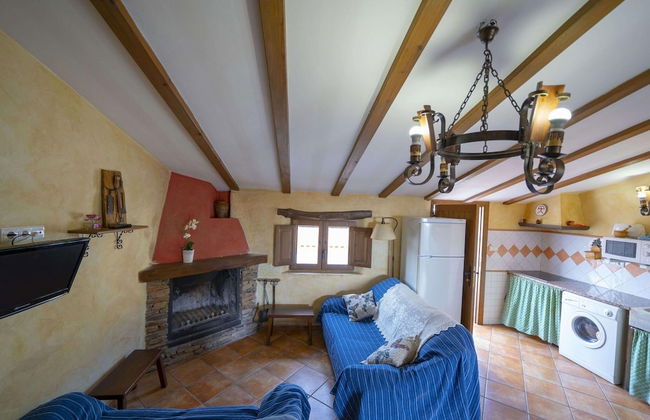 Mountain Getaway in Laroya - Photo 10