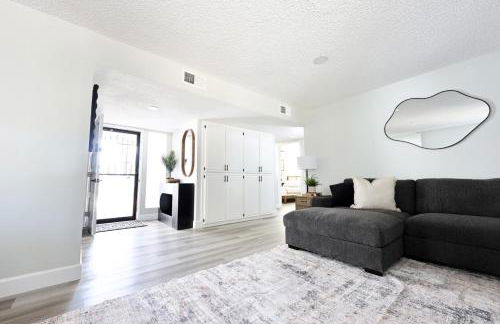 Family Friendly Southwest Bakersfield Retreat with Jacuzzi and Fenced Yard - Photo 14