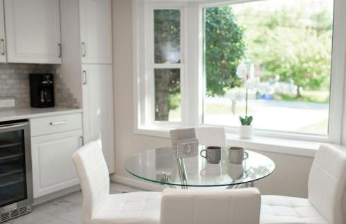 5 bedrooms with 4 Full Bath Fire Pit BBQ and Plush Amen on 1 2 acre - Photo 34