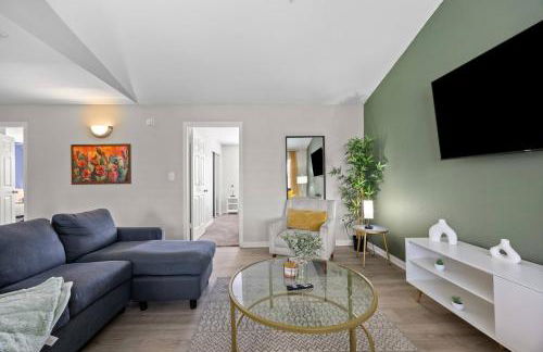 Courts & Pool - Sleeps 12 - Family Oasis - Photo 23