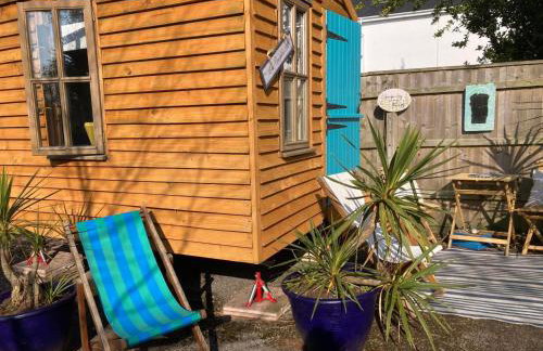 The Sashes - Cozy Apartment - FREE Parking - Ultrafast WIFI - Smart TV - Netflix - sleeps up to 6! Close to Poole Town Center & Sandbanks & Bournemouth - Foto 66
