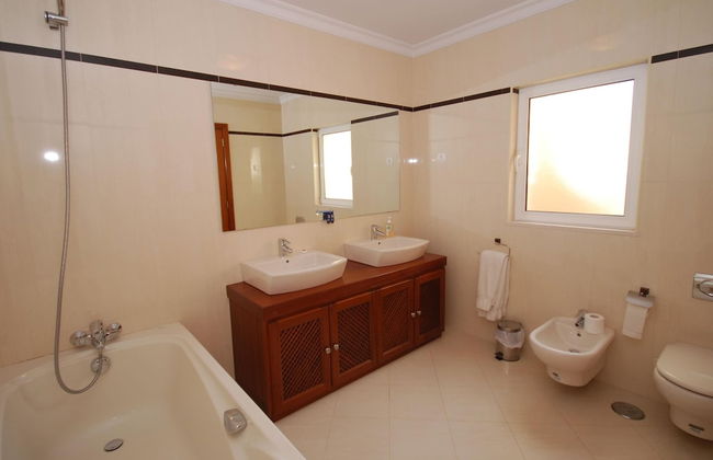 Lavish Villa With Private Swimming Pool - Foto 13