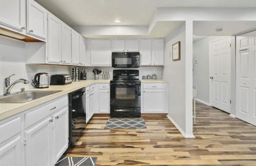 Modern, Office, Fast WiFi, 40 Mins to DC - Foto 8