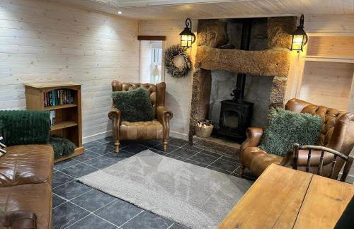 Cozy Seaside Retreat in Peterhead - Photo 1