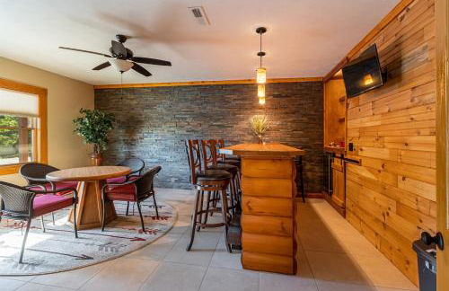 Luxury 4BR Log Cabin Near SIU & Wine Trail - Foto 34