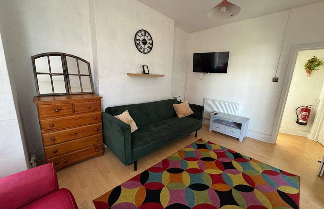 2 Bed Flat - Sleeps 3 - Parking - Wifi - Foto 12
