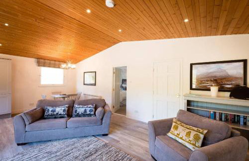 Deerstalker Lodge cozy lodge with wood burner - Foto 5