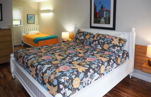 Unwind Fireside, Walk to Water! Lake Michigan Home - Foto 16