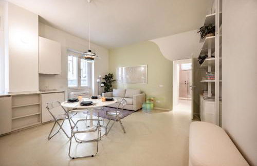 Design and Silence - Wide renovated apartment 2 stops form centrale - Foto 8